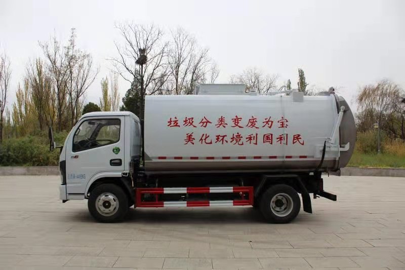 蓝牌10立方挂桶垃圾车